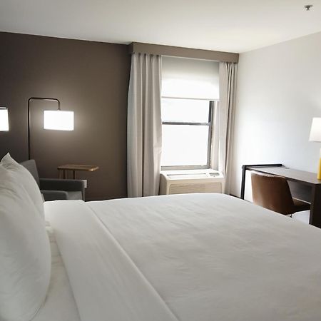 Comfort Inn Near Downtown & Blue Ridge Pkwy Маріон Екстер'єр фото