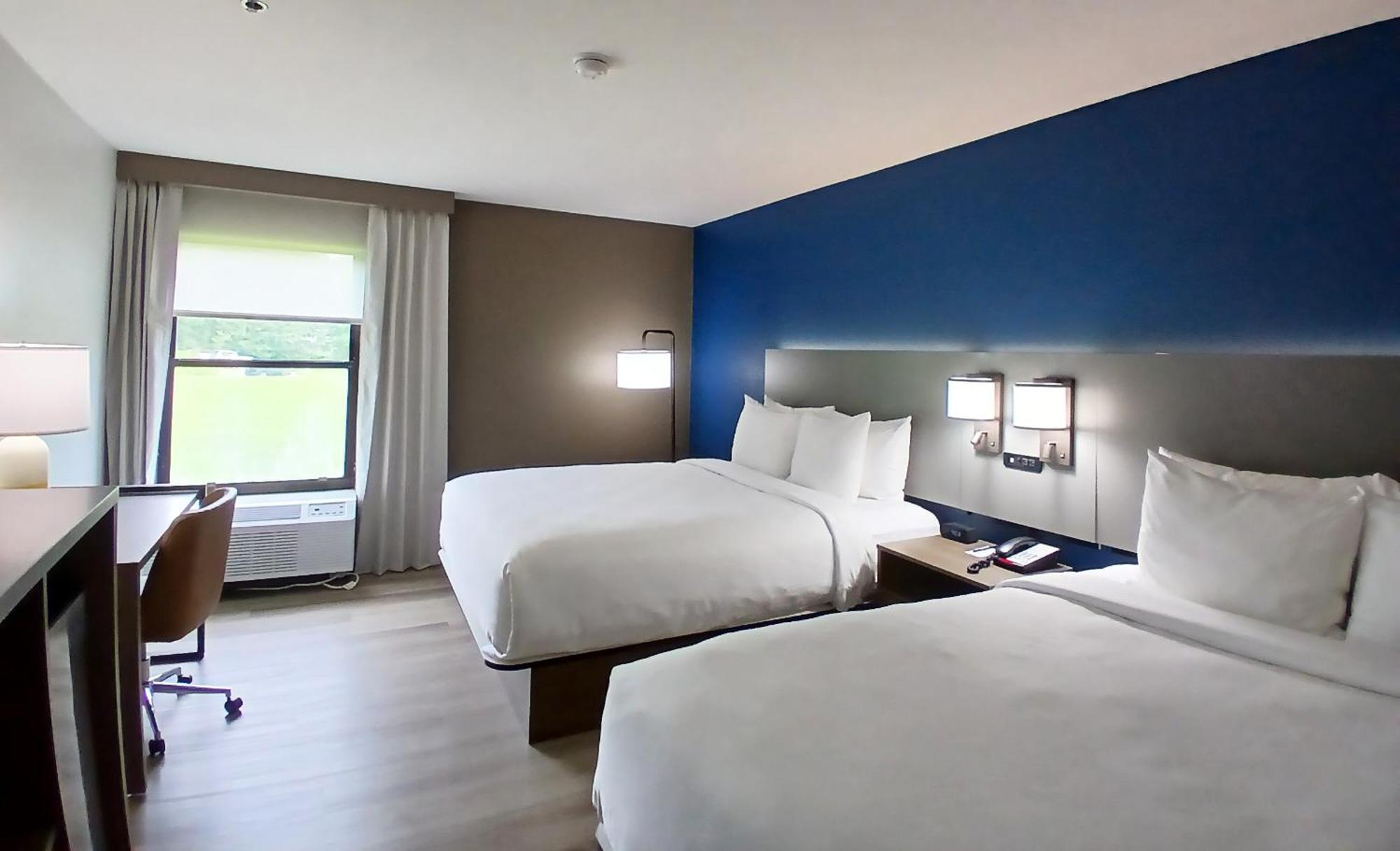 Comfort Inn Near Downtown & Blue Ridge Pkwy Маріон Екстер'єр фото