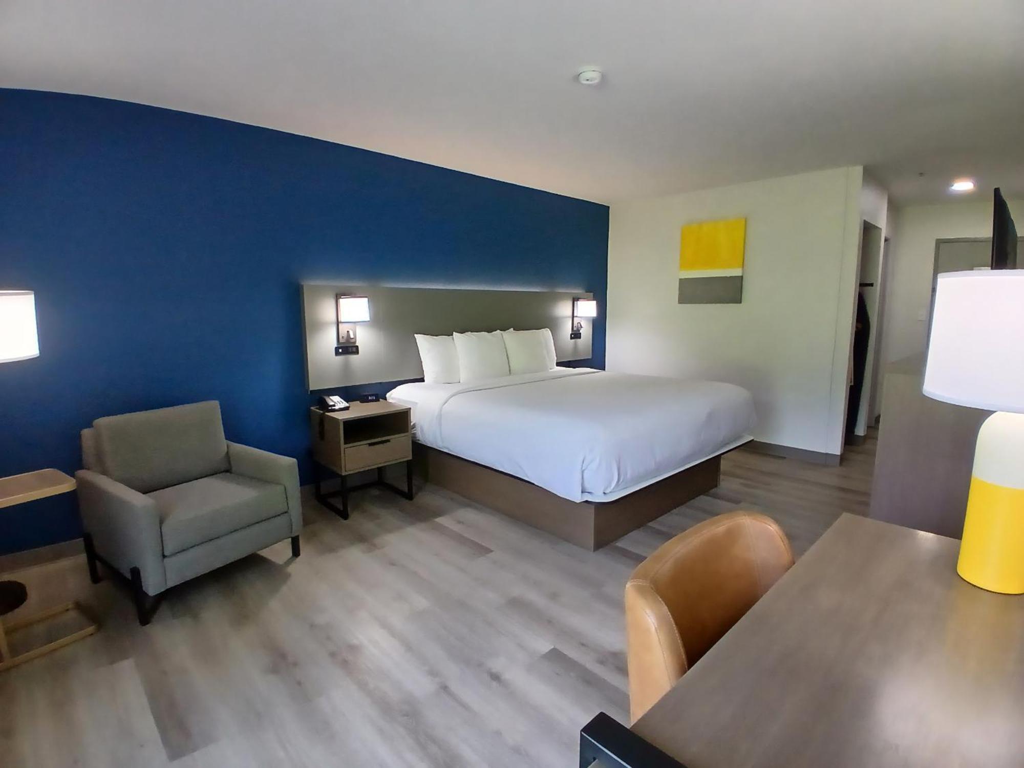 Comfort Inn Near Downtown & Blue Ridge Pkwy Маріон Екстер'єр фото